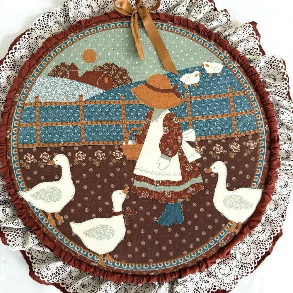 Vintage Sunbonnet Sue Geese Quilted Hoop Wall Hanging Cottagecore 12